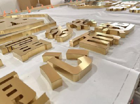 周口拉丝不锈钢字的特点。